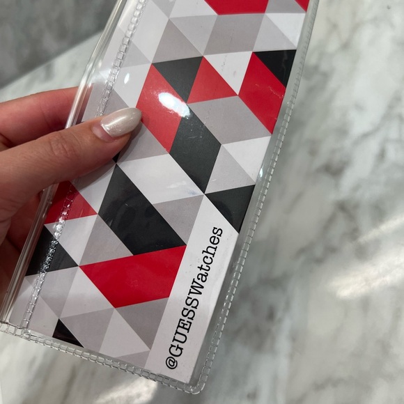 Guess Woman’s Watch- NWT - Picture 3 of 7